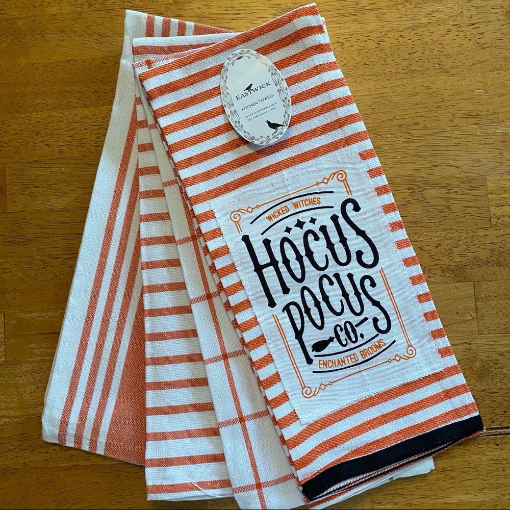 Eastwick Hocus Pocus Set of 4 Halloween Towels BRAND NEW!
